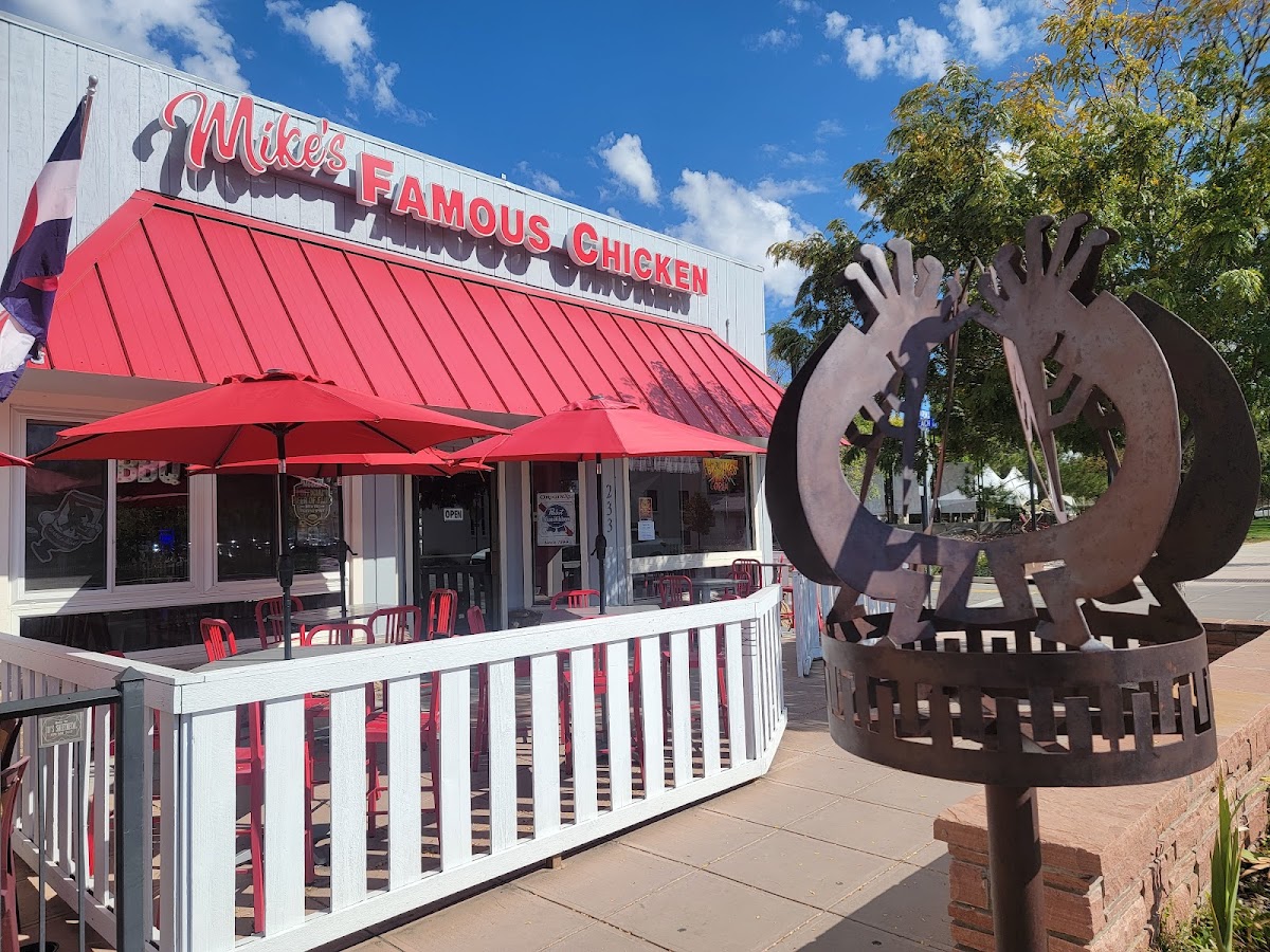 Mike’s Famous Chicken
